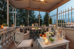 CASA UCCELLINI with a Romantic Terrace
